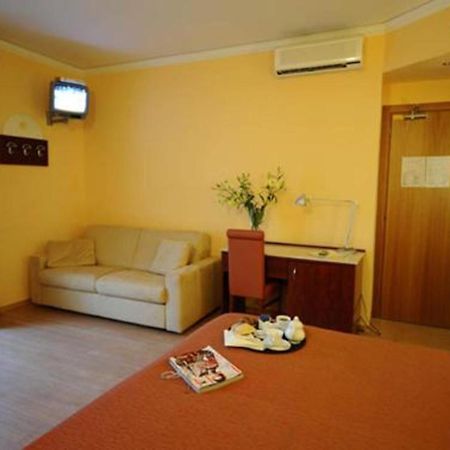 Hotel Al Sole - Enjoy Holiday Cavaion Veronese Luaran gambar